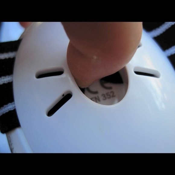 Alpine Muffy Baby Hearing Protection Adjustable Stay Put Silicone Straps - Picture 11 of 13